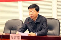 黄陵县县长孟中华做交流发言