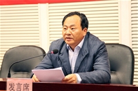洛南县委书记雷二虎做交流发言