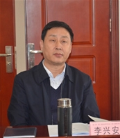 贯彻四中全会精神   加快建设法治金台