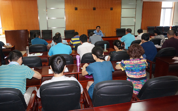 学院党委副书记左贵元讲“三严三实”专题教育党课    